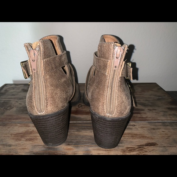 Boots / booties -size 7 - Picture 4 of 4